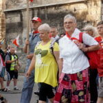 06.08.2017 Wiślica. Pielgrzymi wyruszyli z Wiślicy. / Kamil Włosowicz / Piesza pielgrzymka pod hasłem „Idźcie i głoście. Z Maryją niesiemy światu Chrystusa” wyruszyła z Wiślicy