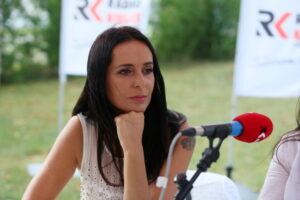 09.08.2017 Kielce. Stacja: Wakacje! Suknie ślubne w ogródku Radio Kielce. / Marzena Mąkosa / Anna Skuratowicz