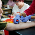 01.08.2017 Kielce. Honorowe oddawanie krwi w jednostce na Bukówce. / Marzena Mąkosa - Radio Kielce / Honorowe oddawanie krwi.