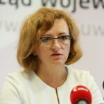 04.08.2017 Kielce. Konferencja prasowa. Podsumowanie pierwszych dni składania wniosków w ramach programu Rodzina 500 Plus. / Marzena Mąkosa - Radio Kielce / Wojewoda Świętokrzyski - Agata Wojtyszek