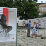 04.08.2017 Kielce. Wystawa o Marszałku Piłsudskim na placu Wolności. / Marzena Mąkosa - Radio Kielce / Wystawa dotycząca Marszałka Józefa Piłsudskiego na Placu Wolności