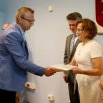 04.08.2017 Kielce. Wręczenie promes dla gmin i powiatów na inwestycje drogowe. / Marzena Mąkosa - Radio Kielce / Wręczenie promes