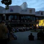 06.08.2017 Kielce. Tarasy Sztuki: PLENEROWE KINO Z MUZYKĄ NA ŻYWO / Marzena Mąkosa - Radio Kielce / Kino letnie pod KCK