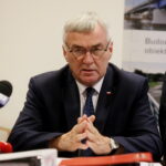 08.08.2017 Kielce. Podpisanie umowy w sprawie dotacji na "Projekt ochrony przeciwpowodziowej w dorzeczu Odry i Wisły" / Marzena Mąkosa - Radio Kielce / Wicewojewoda Andrzej Bętkowski