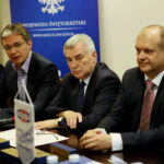 08.08.2017 Kielce. Podpisanie umowy w sprawie dotacji na "Projekt ochrony przeciwpowodziowej w dorzeczu Odry i Wisły" / Marzena Mąkosa - Radio Kielce / Podpisanie dotacji