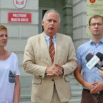 09.08.2017 Kielce. Konferencja PO dotycząca budżetu obywatelskiego. / Marzena Mąkosa - Radio Kielce / Agata Wojda, Paweł Zalewski, Michał Braun