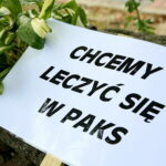 09.08.2017 Kielce. Protest personelu i pacjentów PAKS ze Starachowic przed NFZ w Kielcach. / Marzena Mąkosa - Radio Kielce / Hasło protestu