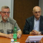 09.08.2017 Kielce. Protest personelu i pacjentów PAKS ze Starachowic przed NFZ w Kielcach. / Marzena Mąkosa - Radio Kielce / pacjent - Zenon Krzeszewski, pacjent - Marian Gęborek