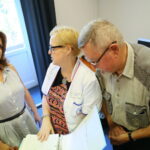 09.08.2017 Kielce. Protest personelu i pacjentów PAKS ze Starachowic przed NFZ w Kielcach. / Marzena Mąkosa - Radio Kielce / Dyrektor Świętokrzyskiego Oddziału NFZ - Małgorzata Kiebzak, pielęgniarka oddziałowa - Małgorzata Tarnopolska, pacjent - Zenon Krzeszewski