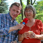 09.08.2017 Kielce. Stacja: Wakacje! Suknie ślubne w ogródku Radio Kielce. / Marzena Mąkosa - Radio Kielce / Paweł Solarz i gość Stacji Wakacje w Radio Kielce