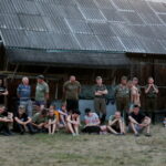 10.08.2017 Choiny. Wybory przyszłorocznego komendanta 53. Marszu Szlakiem Kadrówki. / Marzena Mąkosa - Radio Kielce / Uczestnicy Marszu Szlakiem Kadrówki w czasie zebrania związanego z wyborem nowego komendanta