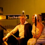 11.08.2017 Nowa Słupia. Andrzej Bętkowski oraz Małgorzata Wilk - Grzywna na rydwanie / Marzena Mąkosa - Radio Kielce / Nowa Słupia. Uroczysty Korowód z Pochodniami z okazji 51. Dymarek Świętokrzyskich.