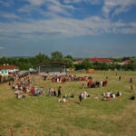 12.08.2017 Nowa Słupia. Przygotowania do scen batalistycznych pod sceną w Centrum Kulturowo - Archeologicznym / Marzena Mąkosa - Radio Kielce / 51. Dymarki w Centrum Kulturowo - Archeologicznym.