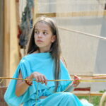 12.08.2017 Nowa Słupia. Tkactwo / Marzena Mąkosa - Radio Kielce / 51. Dymarki w Centrum Kulturowo - Archeologicznym.