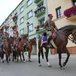 12.08.2017 Kielce. Kawaleria konna wprowadziła uczestników Marszu / Marzena Mąkosa - Radio Kielce / Wkroczenie uczestników kadrówki