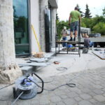 14.08.2017 Kielce. Remont elewacji Kieleckiego Centrum Kultury / Marzena Mąkosa - Radio Kielce / Remont w KCK. Zakończy modernizację obiektu