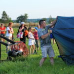18.08.2017 Pińczów. Fiesta Balonowa. / Marzena Mąkosa - Radio Kielce / Przygotowywanie balonu do lotu