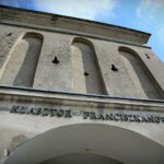 23.08.2017 Chęciny. Cuda pod Dachem. Franciszkańskie Centrum Profilaktyki Uzależnień. / Marzena Mąkosa - Radio Kielce / Klasztor Franciszkanów