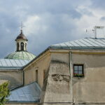 23.08.2017 Chęciny. Cuda pod Dachem. Franciszkańskie Centrum Profilaktyki Uzależnień. / Marzena Mąkosa - Radio Kielce / Koniec pierwszego etapu akcji "Cuda pod Dachem". Na zdjęciu wyremontowany fragment dachu