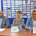 29.08.2017 Kielce. PSS "Społem" tytularnym sponsorem kieleckich siatkarzy / Marzena Mąkosa - Radio Kielce / Jacek Sęk - Wiceprezes Polskiego Związku Piłki Siatkowej; Helena Gontarz - Prezes Zarządu Społem Kielce; Grzegorz Pabis - Wiceprezes Zarządu ds. Handlu Społem Kielce