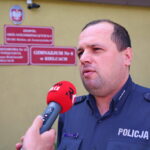 29.08.2017 Kielce. Kontrola terenów przy szkołach. / Marzena Mąkosa - Radio Kielce / Karol Macek - rzecznik prasowy