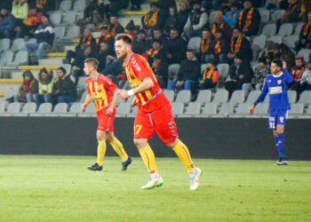 18.03.2016 Kielce. Korona Kielce - Piast Gliwice. Rafał Grzelak / Stanisław Blinstrub - Radio Kielce / Marzec 2016 r.  Rafał Grzelak podczas meczu Korona Kielce - Piast Gliwice