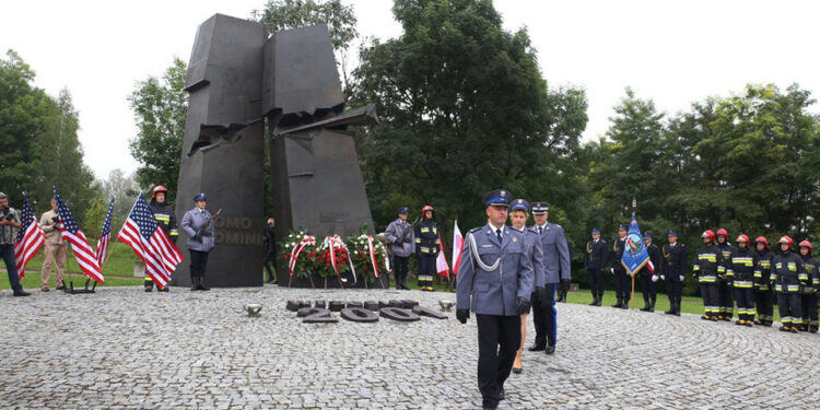 Kielce upamiętniły ofiary zamachów na wieże WTC (11 września 2014 r.) / Piotr Michalski / Radio Kielce
