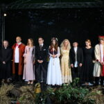 01.09.2017 Kielce. Przygotowania do spektaklu "Wesele" Stanisława Wyspiańskiego. / Marzena Mąkosa - Radio Kielce / Dziennikarze biorący udział w spektaklu