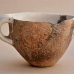 Kubek gliniany, Kobylniki, pow. Busko Zdrój, kultura przeworska (200 r. p.n.e. – 160 r.) / Muzeum Narodowe w Kielcach / Kubek gliniany, Kobylniki, pow. Busko Zdrój, kultura przeworska (200 r. p.n.e. – 160 r.)