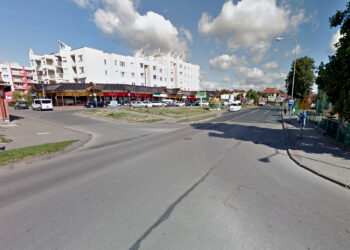 Sandomierz. Ulica Armii Krajowej / www.google.pl/maps