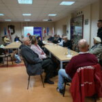 03.09.2017 Jasionna. Wypadek autokaru. Poszkodowani znaleźli schronienie w siedzibie Komendy Powiatowej Państwowej Straży Pożarnej w Jędrzejowie / Ewa Pociejowska-Gawęda - Radio Kielce / 03.09.2017 Jasionna. Wypadek autokaru. Poszkodowani znaleźli schronienie w siedzibie Komendy Powiatowej Państwowej Straży Pożarnej w Jędrzejowie