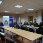 03.09.2017 Jasionna. Wypadek autokaru. Poszkodowani znaleźli schronienie w siedzibie Komendy Powiatowej Państwowej Straży Pożarnej w Jędrzejowie / Ewa Pociejowska-Gawęda - Radio Kielce / 03.09.2017 Jasionna. Wypadek autokaru. Poszkodowani znaleźli schronienie w siedzibie Komendy Powiatowej Państwowej Straży Pożarnej w Jędrzejowie