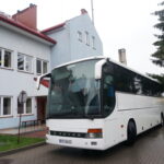 03.09.2017 Jasionna. Wypadek autokaru.Zastępczy autobus, którym poszkodowanych przewieziono do Komendy PSP w Jędrzejowie / Ewa Pociejowska-Gawęda - Radio Kielce / 03.09.2017 Jasionna. Wypadek autokaru.Zastępczy autobus, którym poszkodowanych przewieziono do Komendy PSP w Jędrzejowie