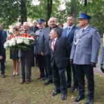 Uroczystości upamiętniające żołnierzy Wojska Polskiego i funkcjonariuszy Policji Państwowej zamordowanych w Katyniu, Charkowie, Twerze i Miednoje / Ewa Pociejowska - Gawęda / Radio Kielce