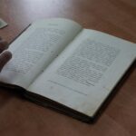 02.09.2017 Pierwszy egzemplarz "Wesela" Stanisława Wyspiańskiego / Karol Żak - Radio Kielce / 02.09.2017 Pierwszy egzemplarz "Wesela" Stanisława Wyspiańskiego