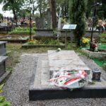 Cmentarz parafialny. Odnowienie nagrobka Salomei Skłodowskiej, babki Marie-Curie Skłodowskiej / Bartłomiej Zapała / Radio Kielce