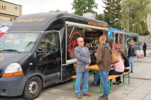 03.09.2017. Skarżysko-Kamienna. Street Food Polska Festival / Tomasz Piwko - Radio Kielce / 03.09.2017. Skarżysko-Kamienna. Street Food Polska Festival