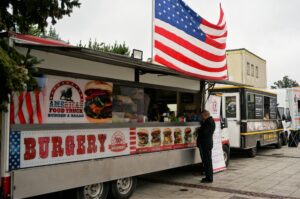 03.09.2017. Skarżysko-Kamienna. Street Food Polska Festival / Tomasz Piwko - Radio Kielce / 03.09.2017. Skarżysko-Kamienna. Street Food Polska Festival