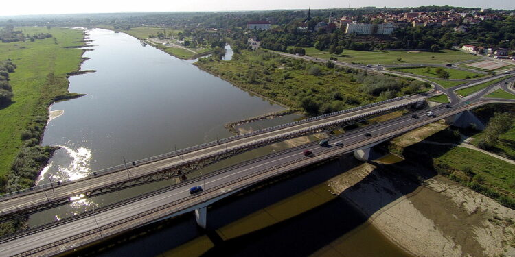 30.08.2017 Sandomierz. Wisła. Most. / Jarosław Kubalski / Radio Kielce