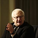 Projekcja filmu "Konterfekty Króla Jegomości" w Sanatorium Marconi. Reżyser i scenarzysta dokumentu Stanisław Janicki / Jarosław Kubalski / Radio Kielce