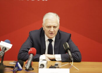 11.05.2017 Kielce. UJK. Dni Narodowego Centrum Nauki. Konferencja prasowa. Minister Jarosław Gowin. / Jarosław Kubalski / Radio Kielce