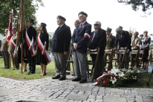 01.09.2017 Kielce. Uroczystości w 78. rocznicę wybuchu II Wojny Światowej. Złożenie kwiatów Kwaterze Ofiar Września 1939 / Jarosław Kubalski / Radio Kielce / Kielce. Uroczystości w 78. rocznicę wybuchu II Wojny Światowej