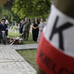 01.09.2017 Kielce. Uroczystości w 78. rocznicę wybuchu II Wojny Światowej. Złożenie kwiatów Kwaterze Ofiar Września 1939 / Jarosław Kubalski  /  Radio Kielce / Kielce. Uroczystości w 78. rocznicę wybuchu II Wojny Światowej