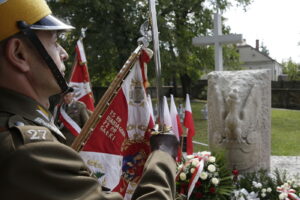 01.09.2017 Kielce. Uroczystości w 78. rocznicę wybuchu II Wojny Światowej. Złożenie kwiatów Kwaterze Ofiar Września 1939 / Jarosław Kubalski / Radio Kielce / Kielce. Uroczystości w 78. rocznicę wybuchu II Wojny Światowej