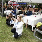 02.09.2017 Kielce. "Wesele" Stanisława Wyspiańskiego w ogrodach Radia Kielce. W spektaklu zagrali dziennikarze Radia Kielce i TVP 3 Kielce. / Jarosław Kubalski  /  Radio Kielce / "Wesele" Stanisława Wyspiańskiego w ogrodach Radia Kielce.