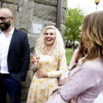 02.09.2017 Kielce. "Wesele" Stanisława Wyspiańskiego w ogrodach Radia Kielce. W spektaklu zagrali dziennikarze Radia Kielce i TVP 3 Kielce. / Jarosław Kubalski  /  Radio Kielce / "Wesele" Stanisława Wyspiańskiego w ogrodach Radia Kielce.