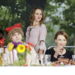 02.09.2017 Kielce. "Wesele" Stanisława Wyspiańskiego w ogrodach Radia Kielce. W spektaklu zagrali dziennikarze Radia Kielce i TVP 3 Kielce. Marlena Płaska / Jarosław Kubalski  /  Radio Kielce / "Wesele" Stanisława Wyspiańskiego w ogrodach Radia Kielce.