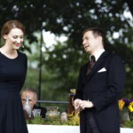 02.09.2017 Kielce. "Wesele" Stanisława Wyspiańskiego w ogrodach Radia Kielce. W spektaklu zagrali dziennikarze Radia Kielce i TVP 3 Kielce. Stanisław Blinstrub i Aleksandra Gronek - Piotrowska / Jarosław Kubalski  /  Radio Kielce / "Wesele" Stanisława Wyspiańskiego w ogrodach Radia Kielce.