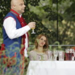 02.09.2017 Kielce. "Wesele" Stanisława Wyspiańskiego w ogrodach Radia Kielce. W spektaklu zagrali dziennikarze Radia Kielce i TVP 3 Kielce. Stanisław Blinstrub, Rafał Szymczyk, Marlena Płaska i Marek Wtorek / Jarosław Kubalski  /  Radio Kielce / "Wesele" Stanisława Wyspiańskiego w ogrodach Radia Kielce.