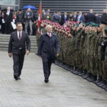 05.09.2017 Kielce. Międzynarodowy Salon Przemysłu Obronnego.  Minister obrony Antoni Macierewicz podczas apelu klas mundurowych / Jarosław Kubalski  /  Radio Kielce / Kielce. Międzynarodowy Salon Przemysłu Obronnego.